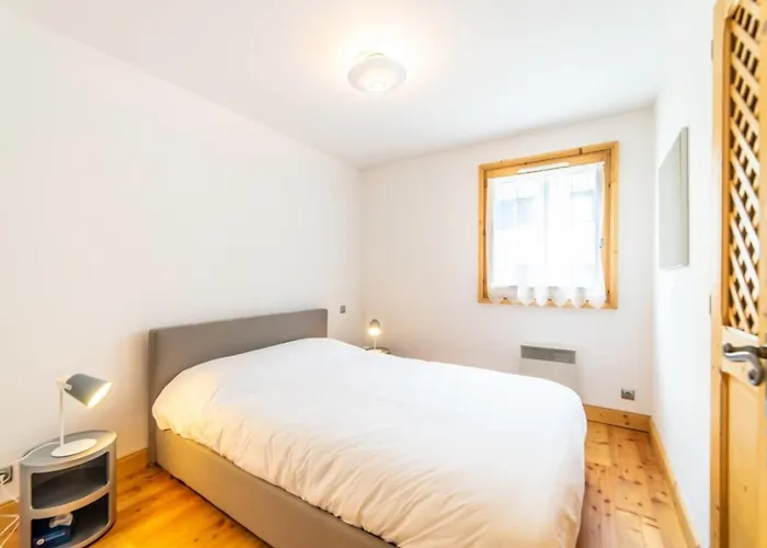 3-bedroom Flat In The Centre * שאמוני