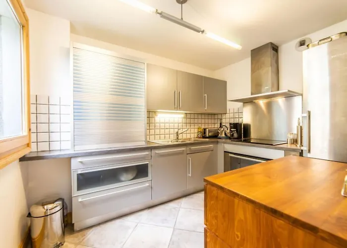 דירה 3-bedroom Flat In The Centre *